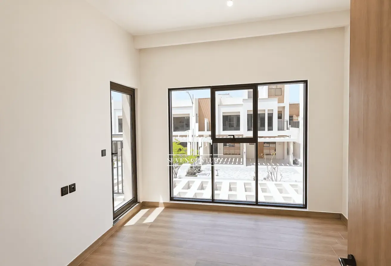 4BR Villa | Close to Central Hub | Prime Location