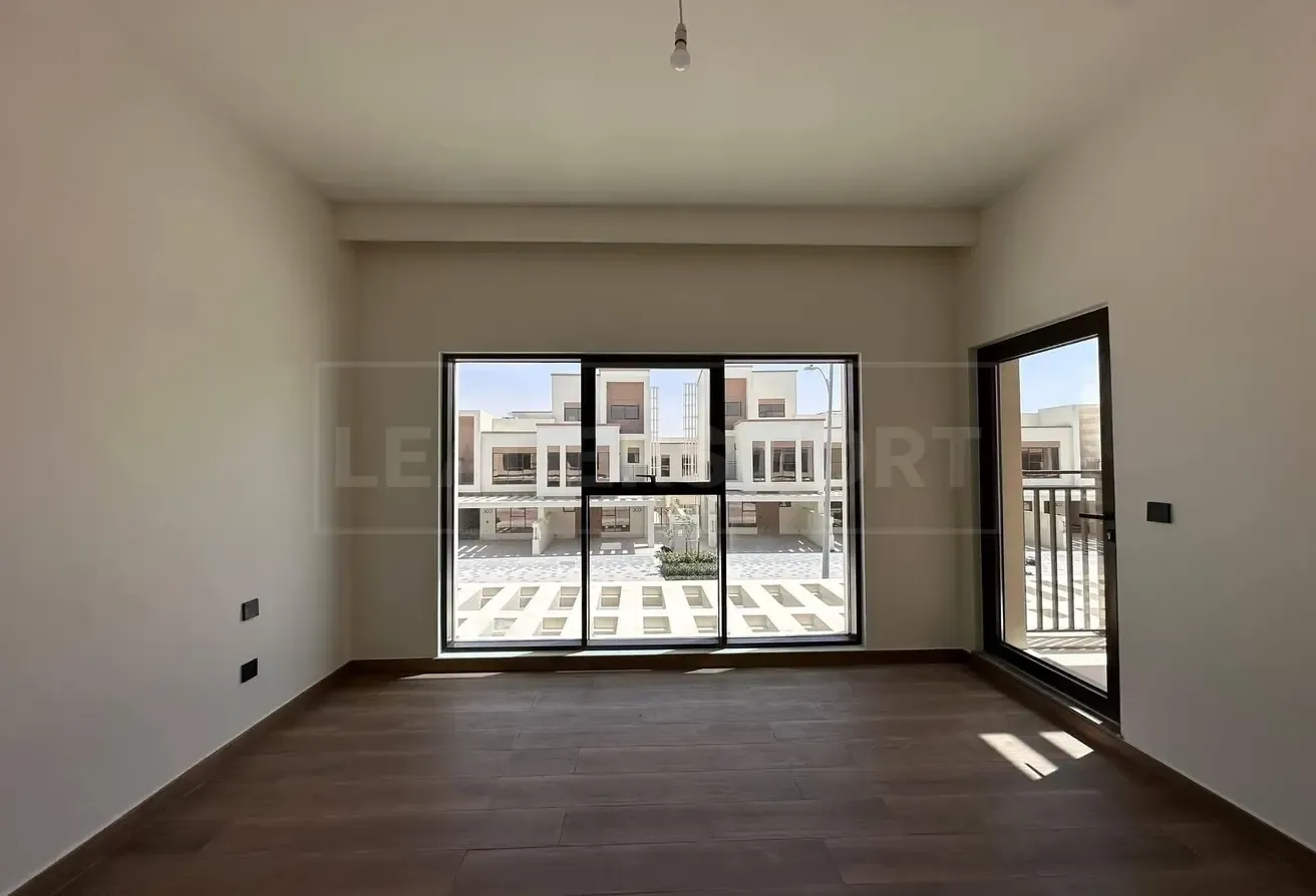 READY TO MOVE | MULTIPLE CHECKS | MULTIPLE OPTIONS