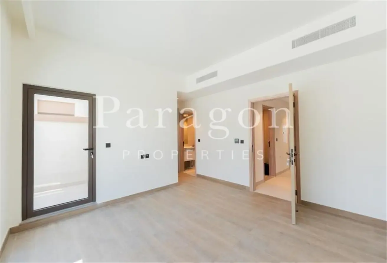 Brand New 4BR | Handover Mid August