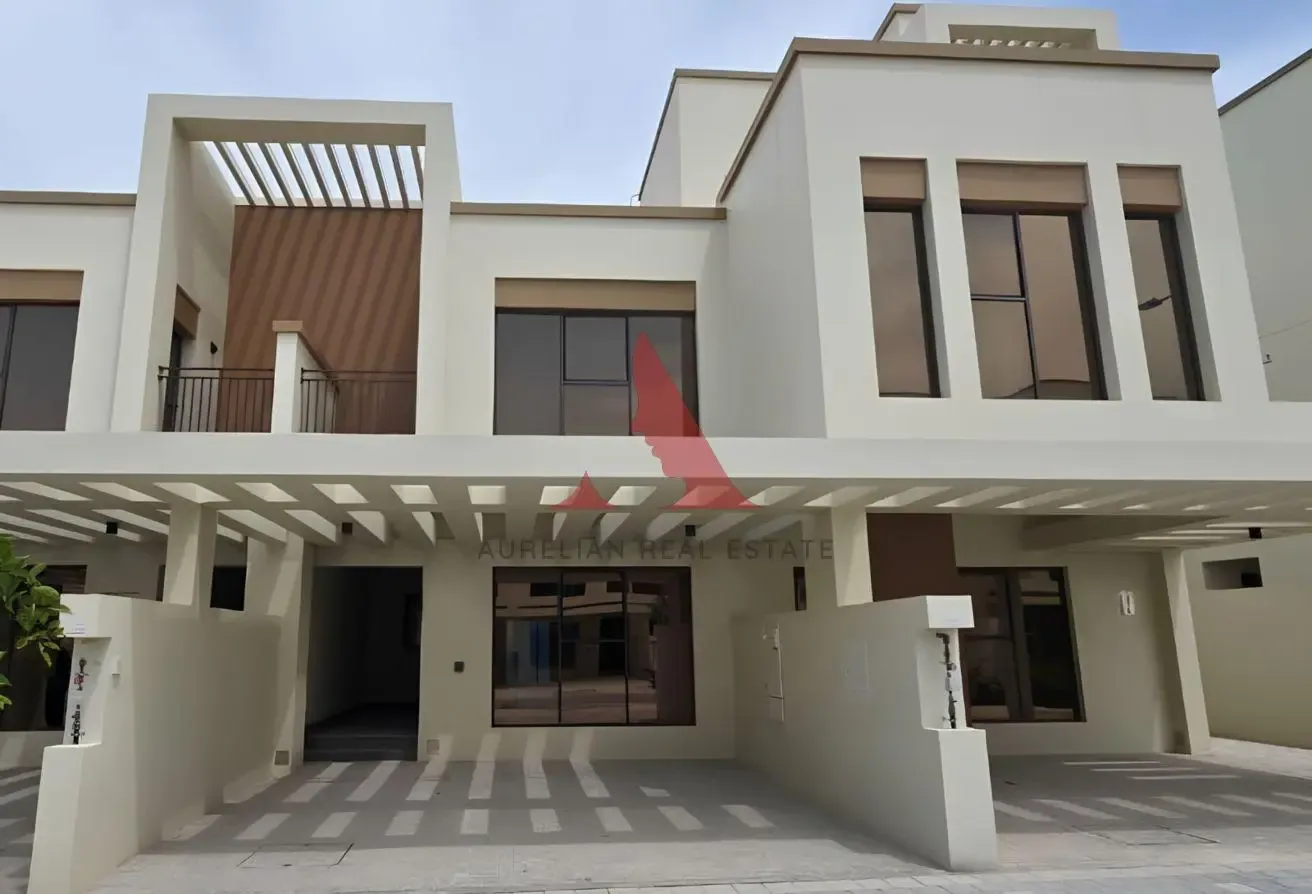 Vacant | 4BR | Multi Cheques | Costa Brava