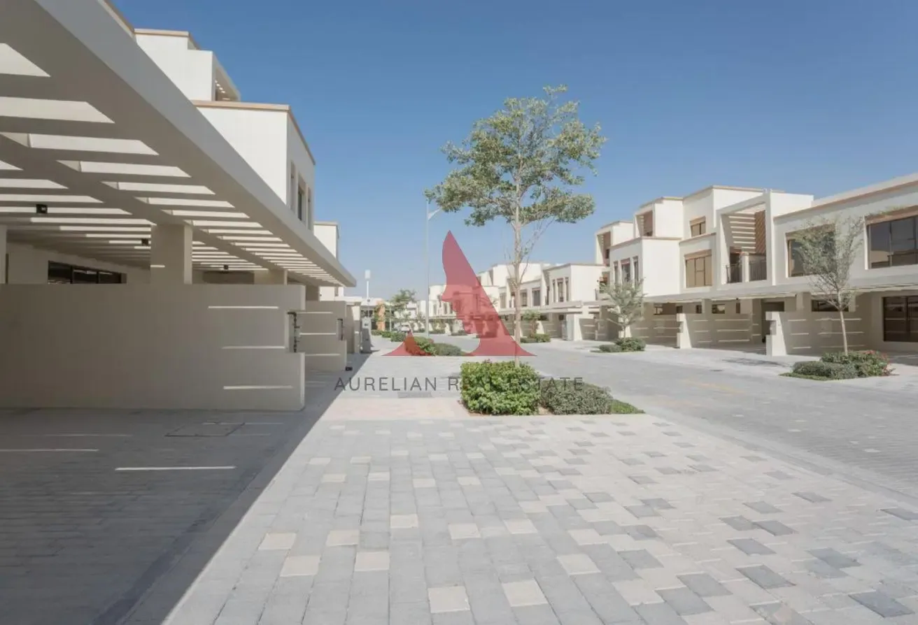 Vacant | 4BR | Multi Cheques | Costa Brava