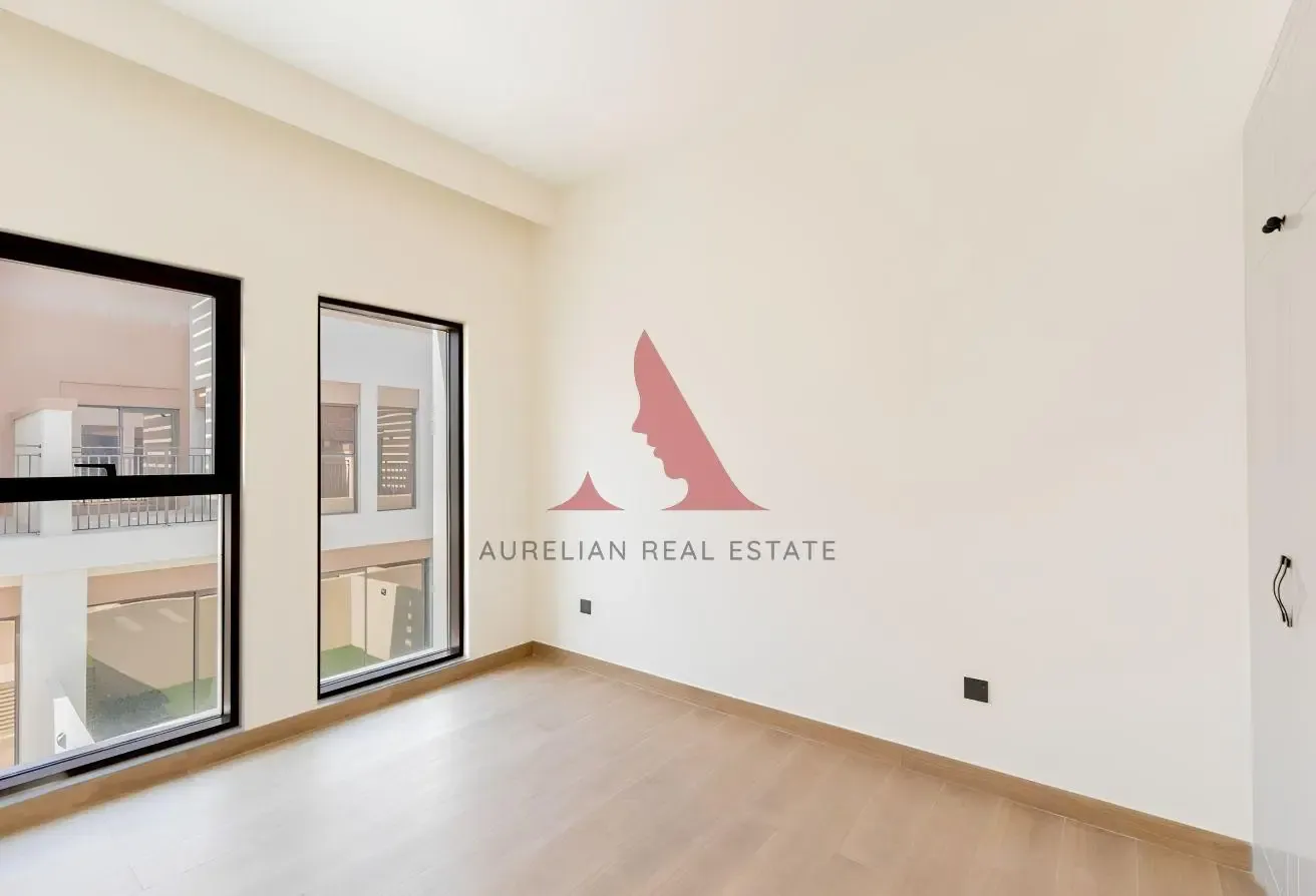 Vacant | 4BR | Multi Cheques | Costa Brava