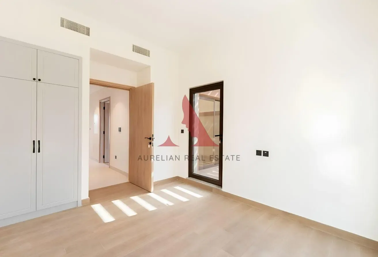 Vacant | 4BR | Multi Cheques | Costa Brava