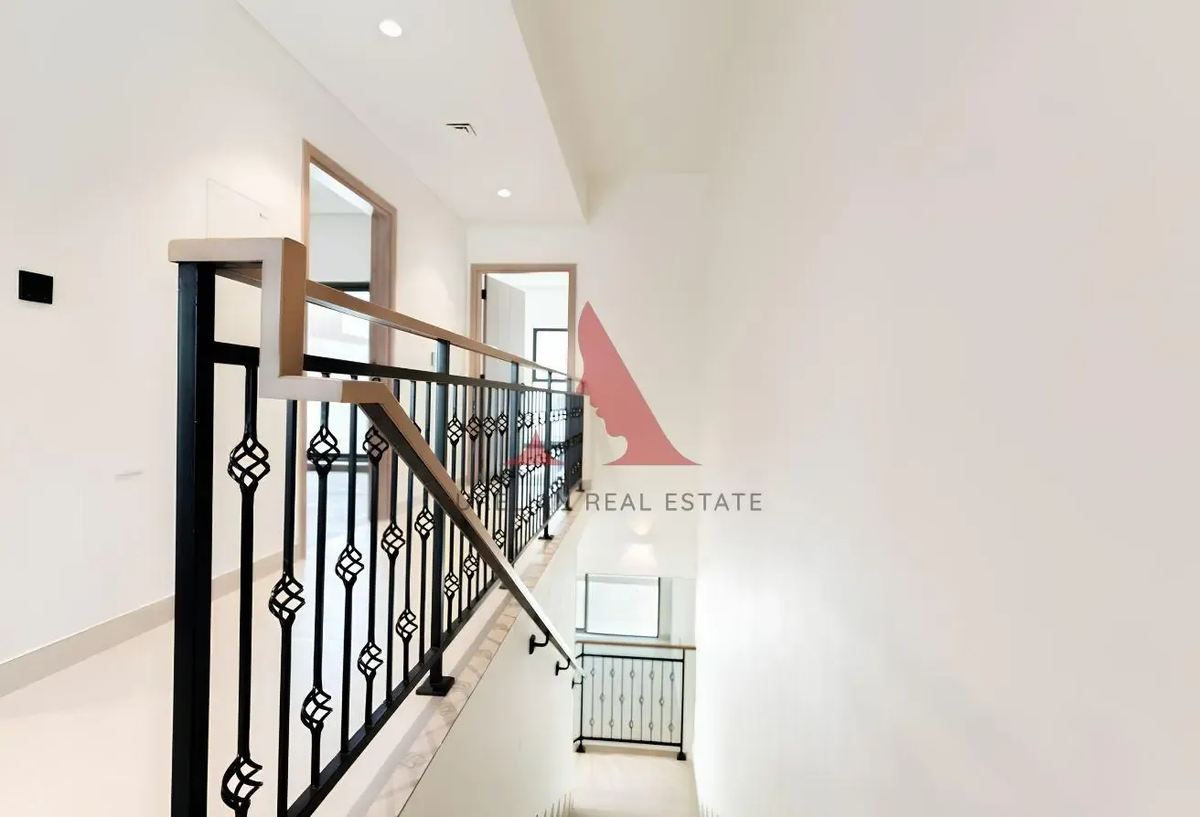 Vacant | 4BR | Multi Cheques | Costa Brava
