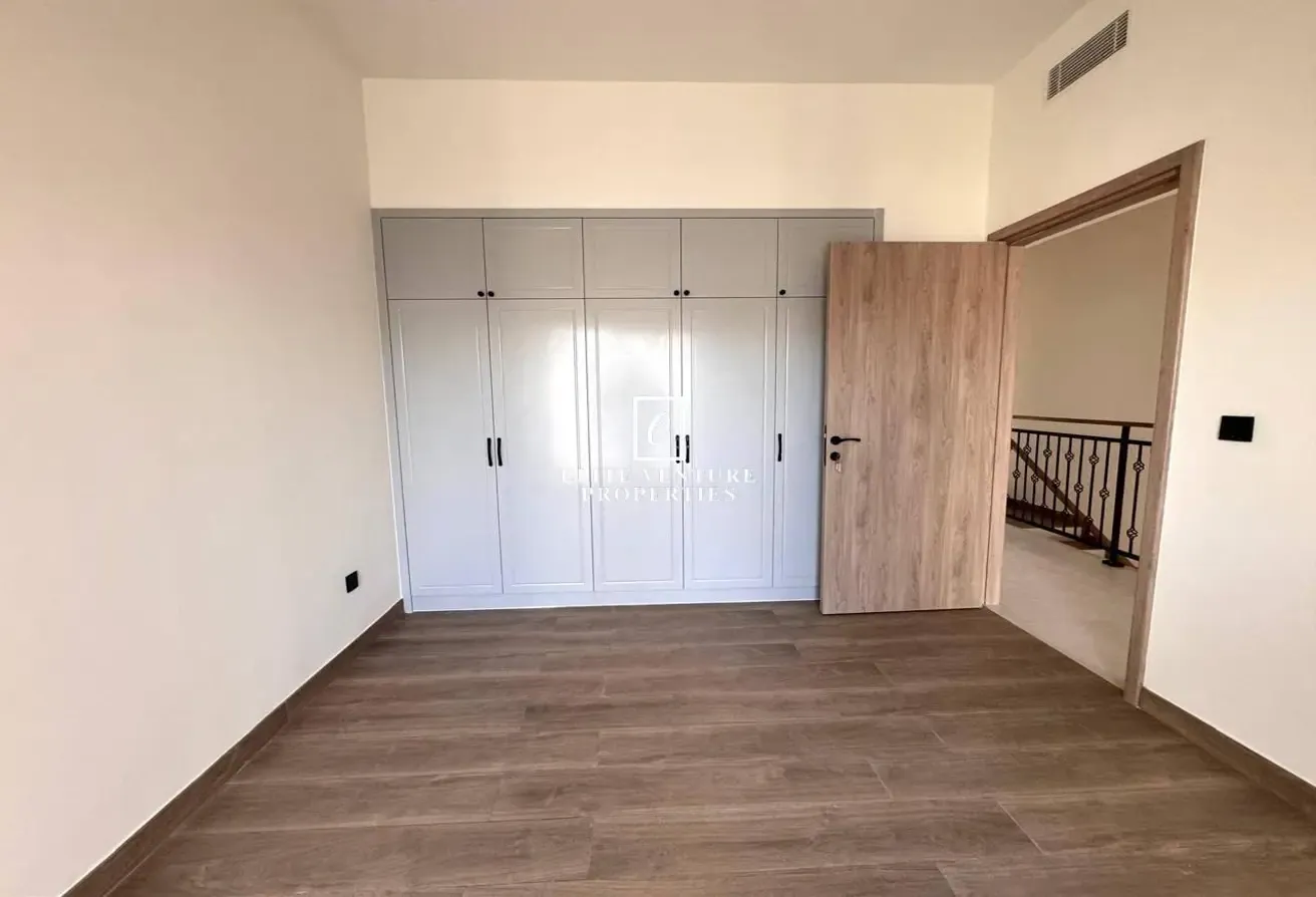 SINGLE ROW | BRAND NEW | OVERLOOKING AMENITIES