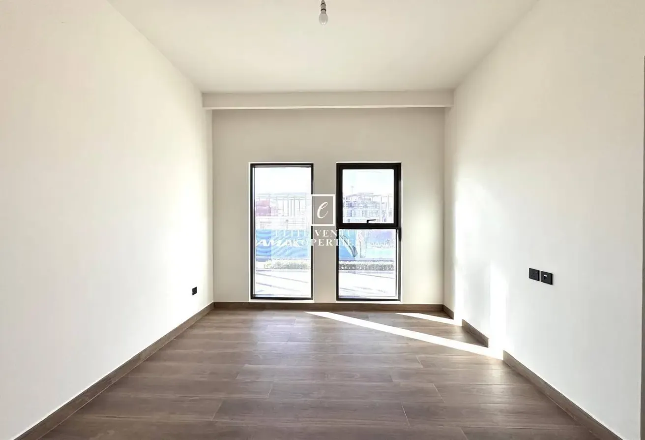 SINGLE ROW | BRAND NEW | OVERLOOKING AMENITIES