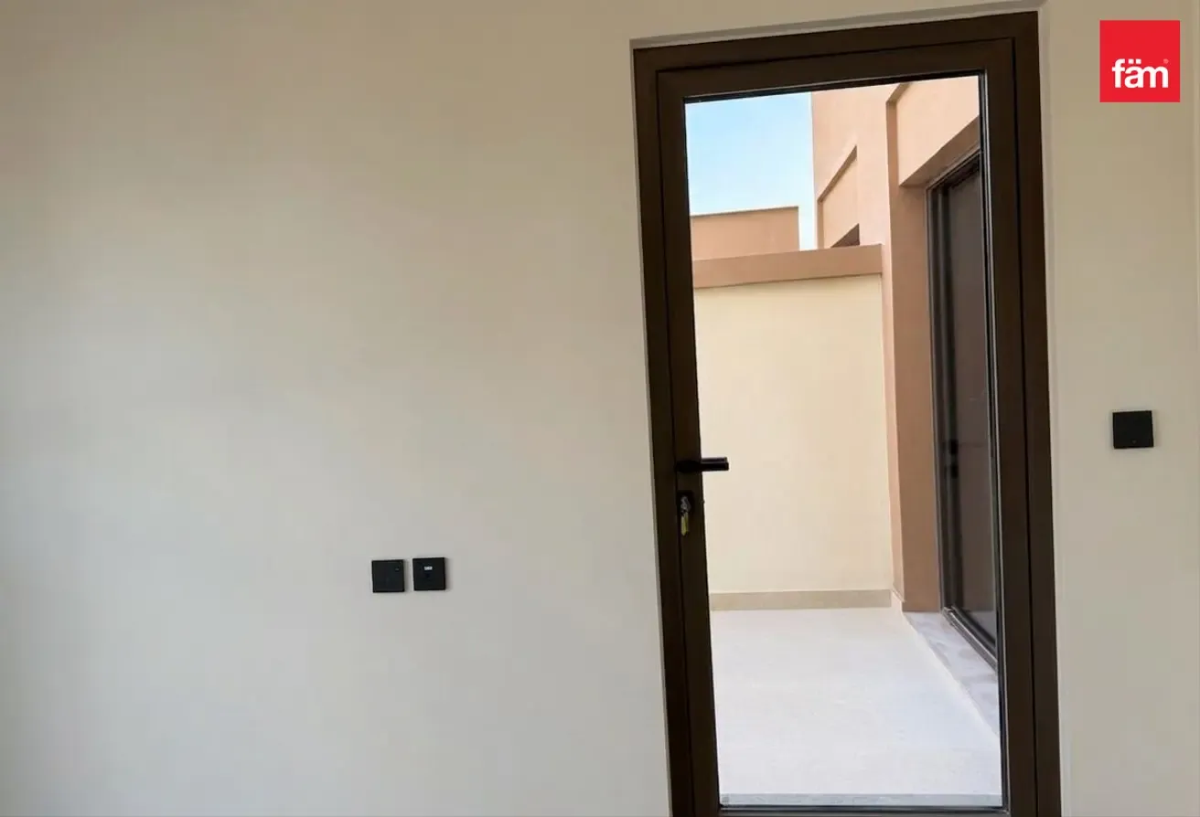 Prime location | Ready for occupancy