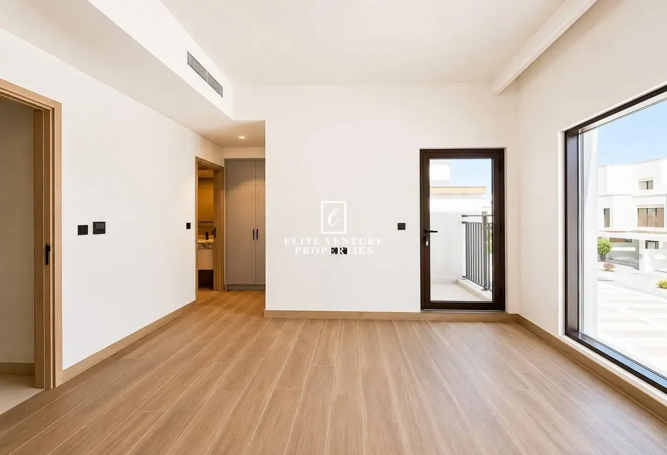 Close to amenities | Brand new | 4 bed TH