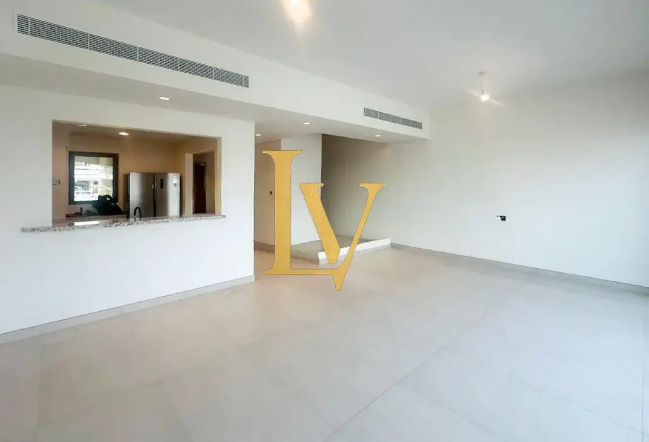 4 Beds | Ready Move In | Spacious Layout