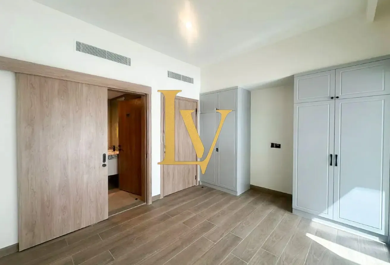 4 Beds | Ready Move In | Spacious Layout