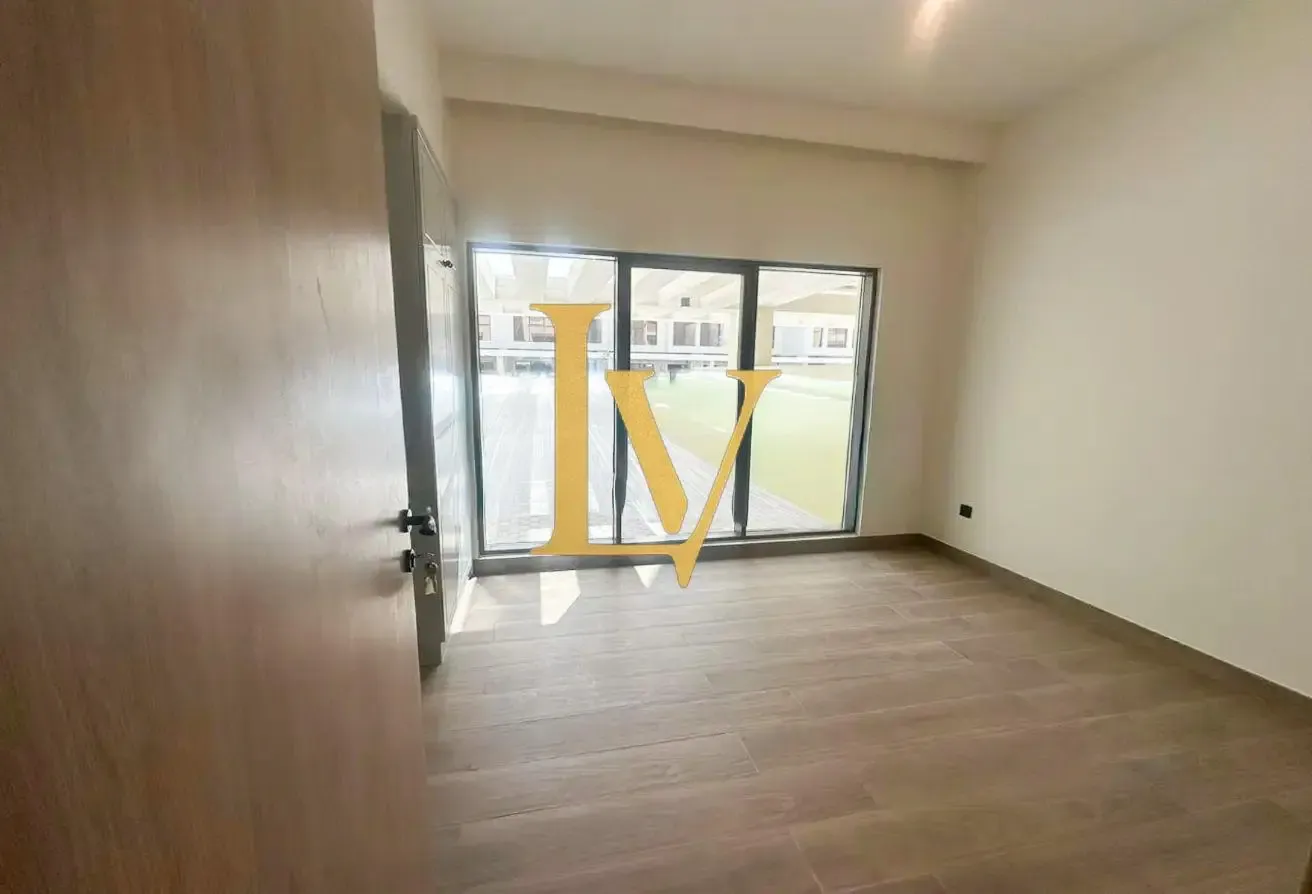 4 Beds | Ready Move In | Spacious Layout
