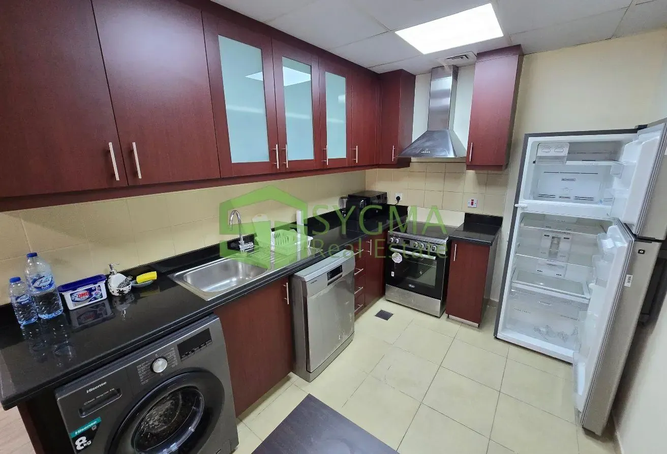 Amazing 1 Bedroom Fully Furnished Available