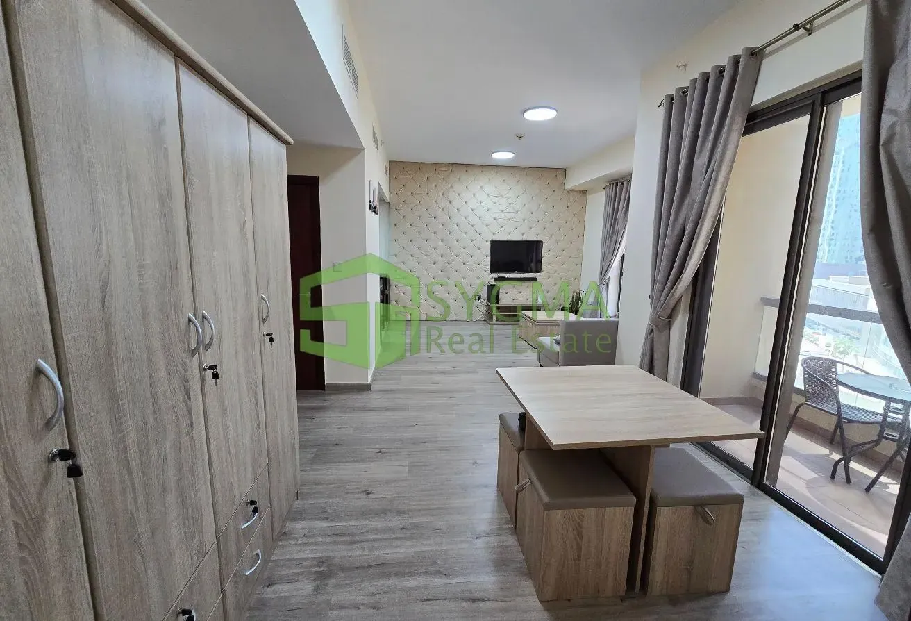 Amazing 1 Bedroom Fully Furnished Available