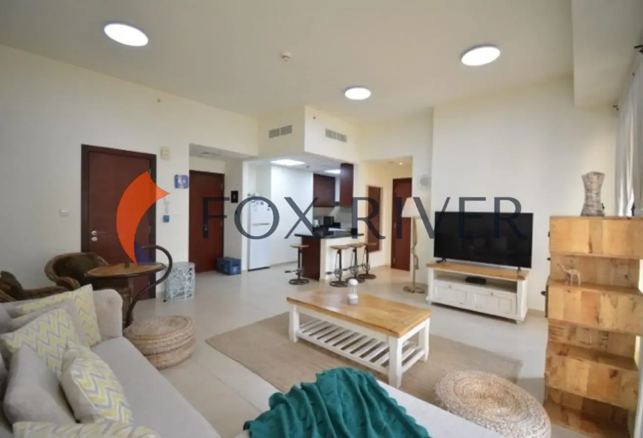 Sea View Unit | Minutes from the Beach | Mid Floor