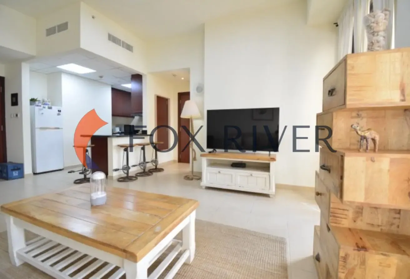 Sea View Unit | Minutes from the Beach | Mid Floor