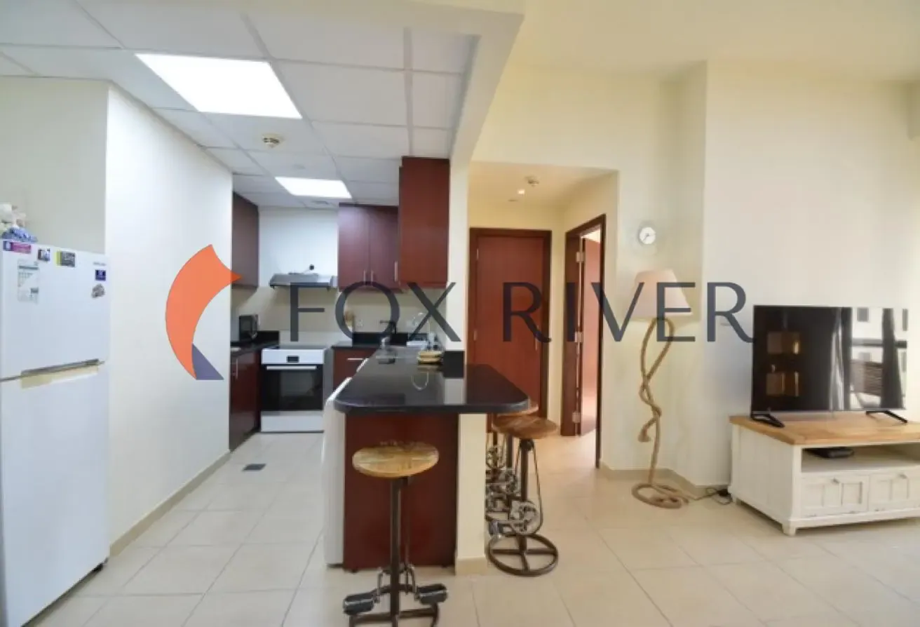 Sea View Unit | Minutes from the Beach | Mid Floor