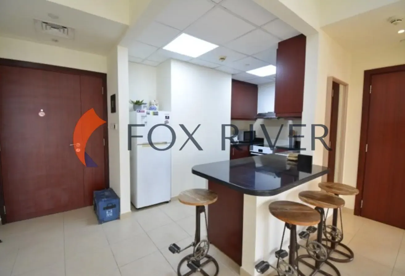 Sea View Unit | Minutes from the Beach | Mid Floor