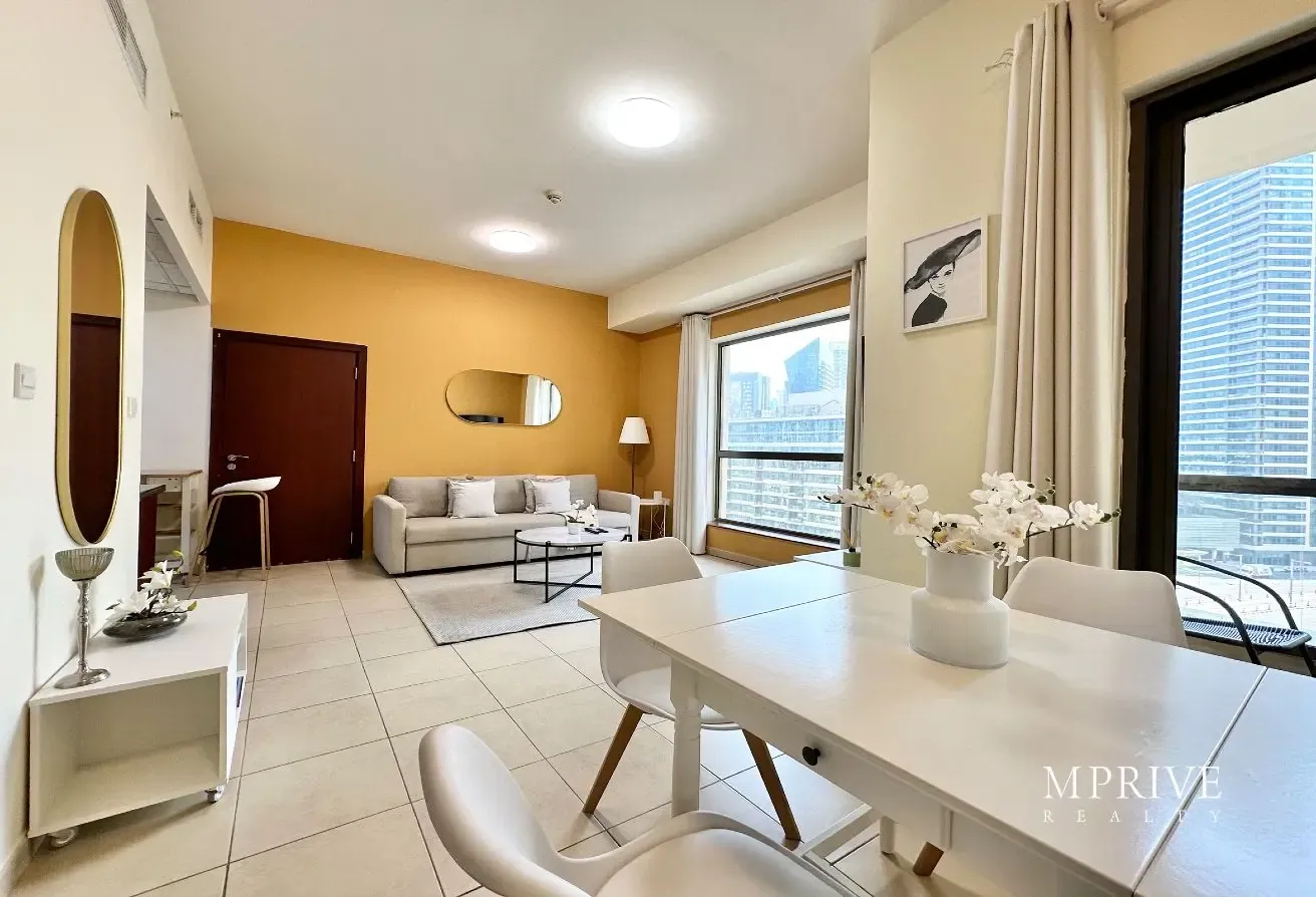 Fully Furnished | Partial Sea View | 4-6 Cheques