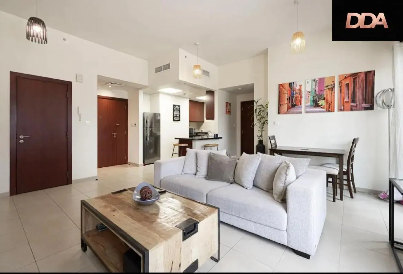LOW FLOOR | FULLY FURNISHED 1BR | PRIME JBR