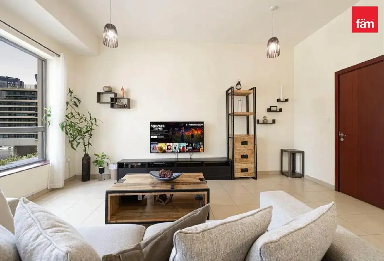 Ready to Move | Fully furnished | Beach access
