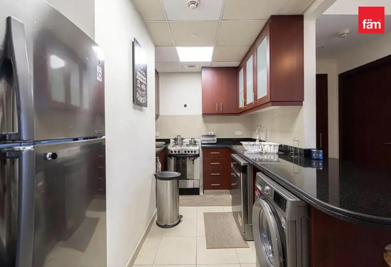 Ready to Move | Fully furnished | Beach access