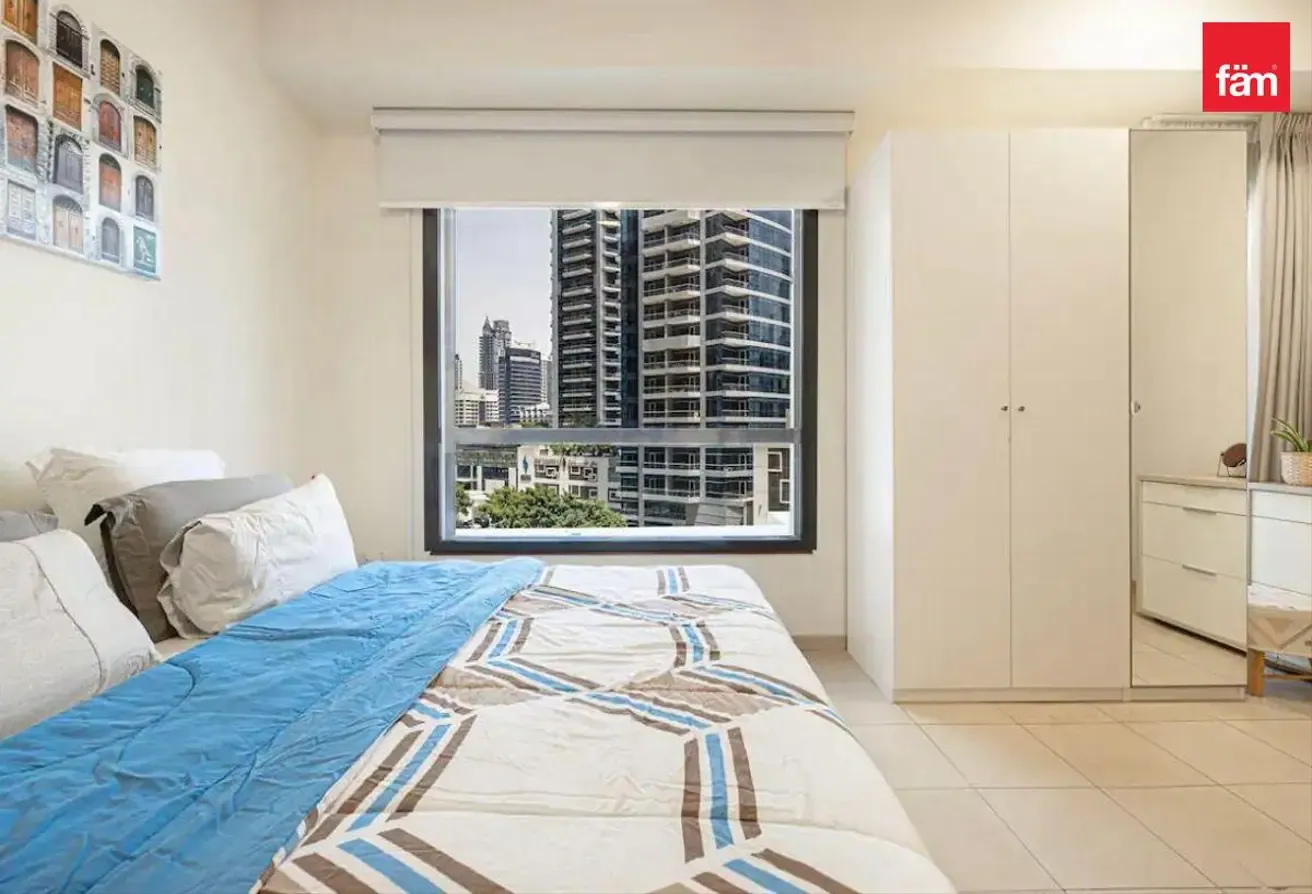 Ready to Move | Fully furnished | Beach access