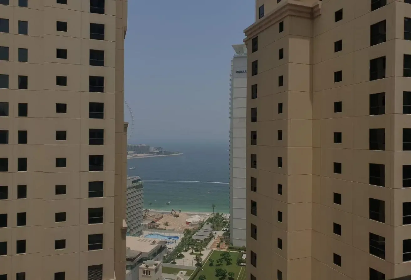 12 CHEQUES + SEA VIEW ALL WINDOWS