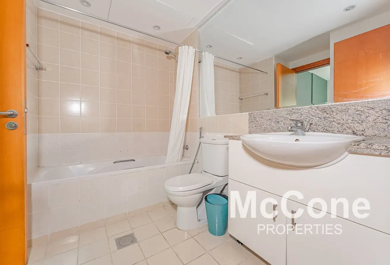 Fully Furnished | Vacant | Upgraded