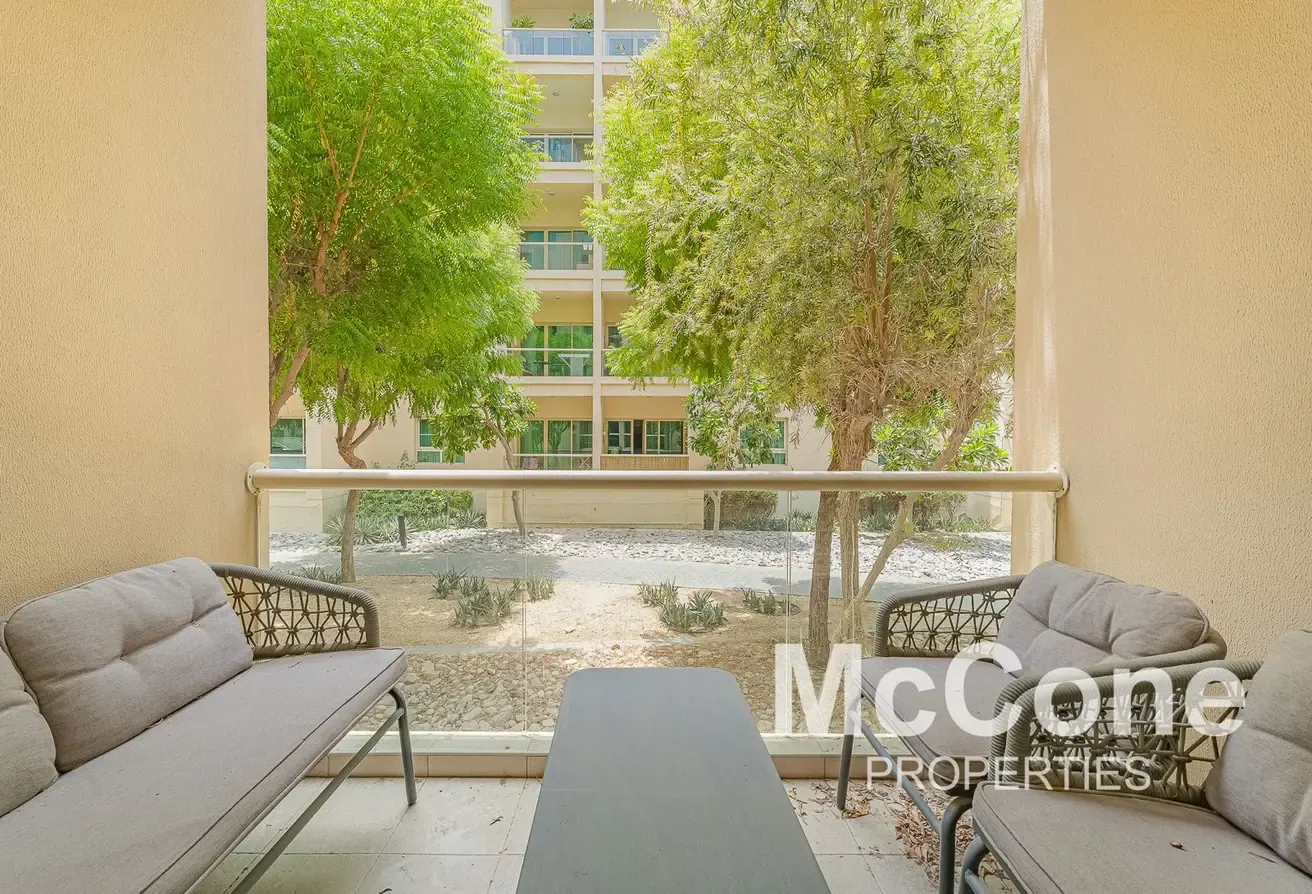 Fully Furnished | Vacant | Upgraded