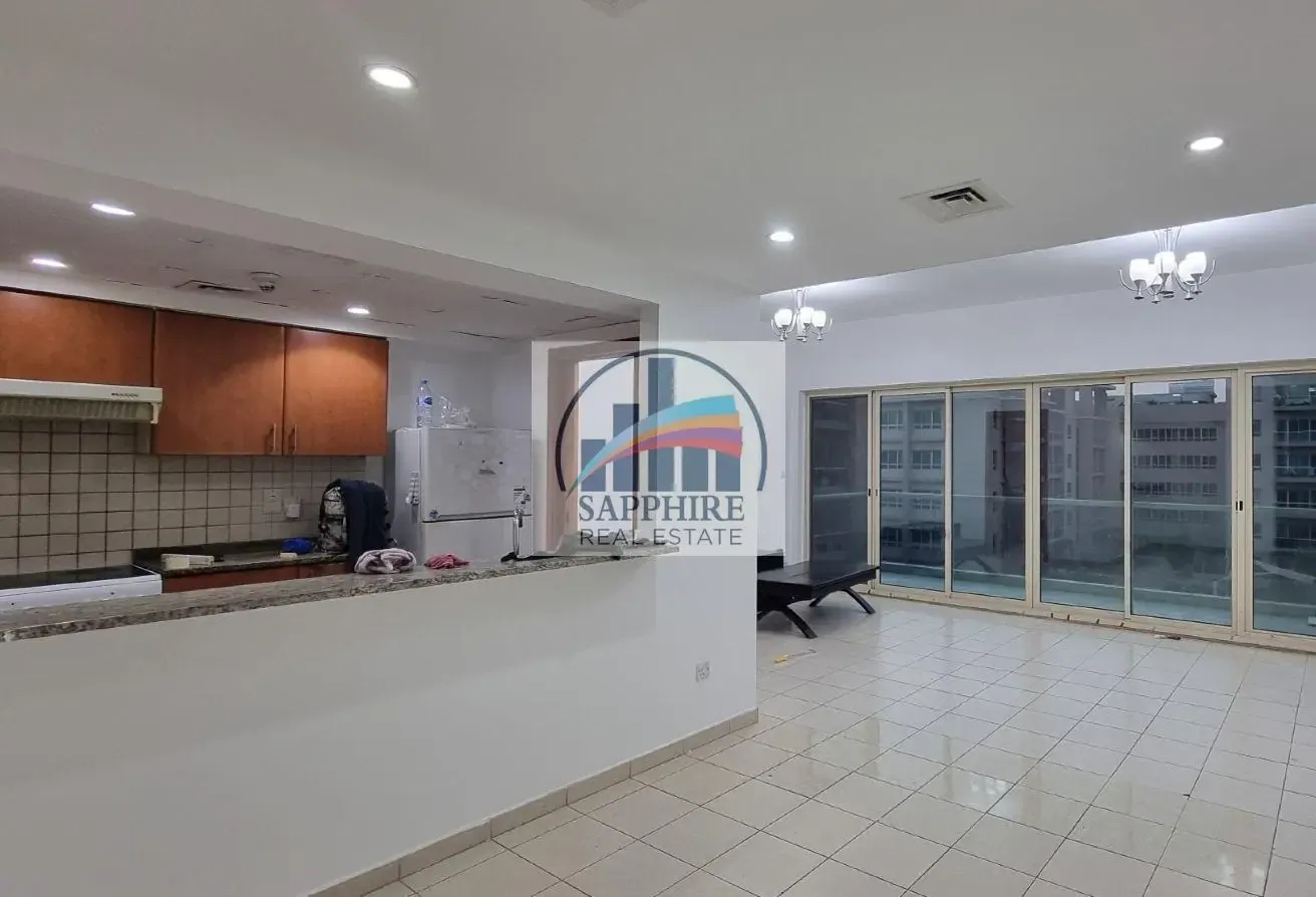 Pool View Spacious 2BR Apartment with Study