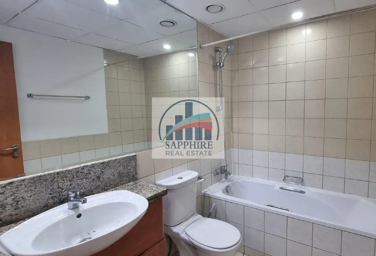 Pool View Spacious 2BR Apartment with Study