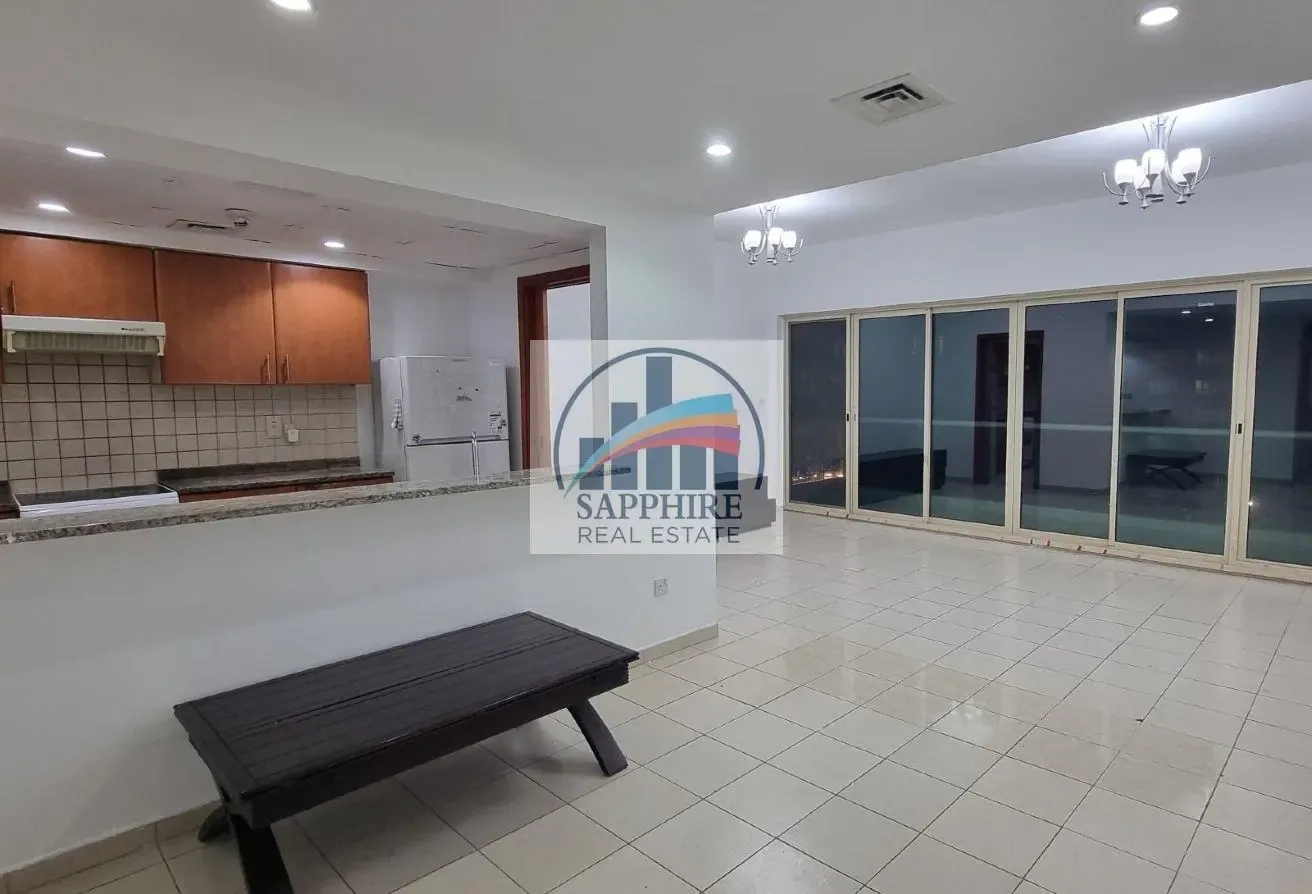 Pool View Spacious 2BR Apartment with Study