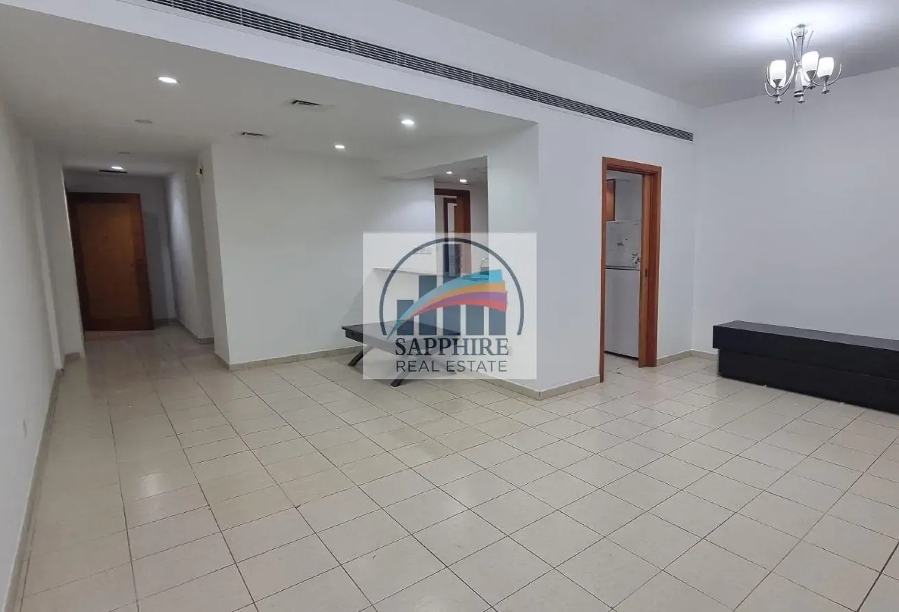 Pool View Spacious 2BR Apartment with Study