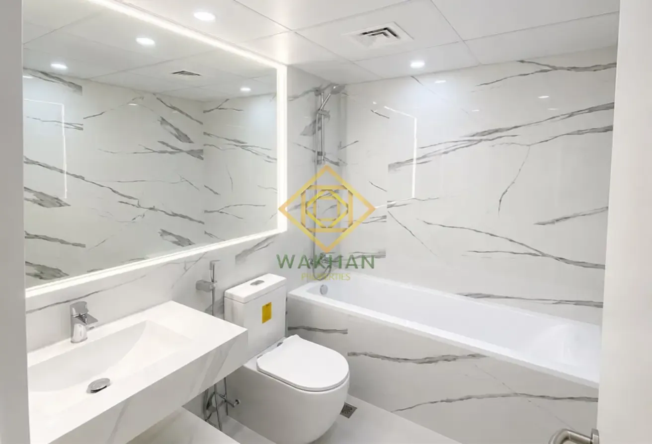 Park & Pool View | Vacant | Upgraded | Unfurnished