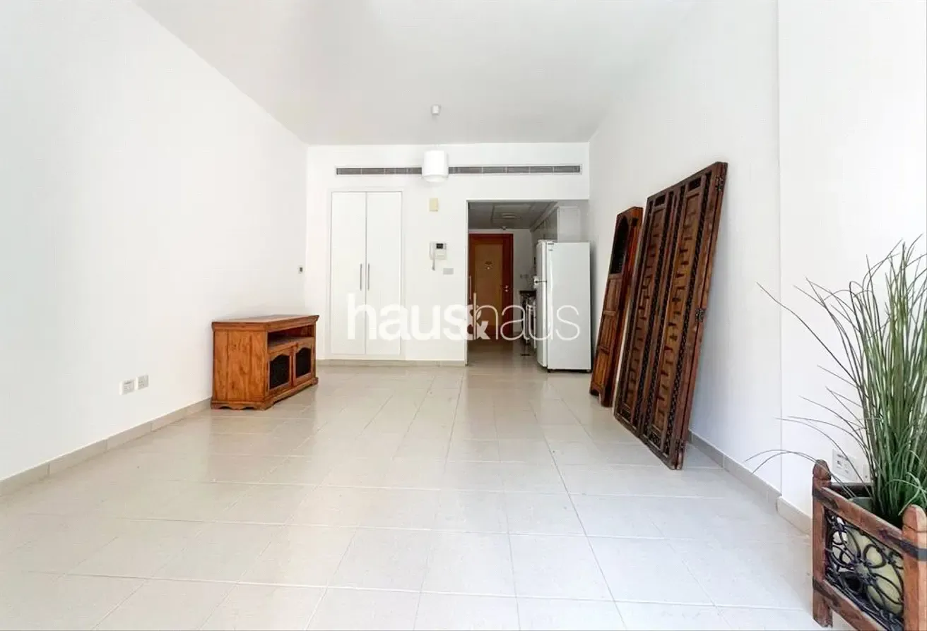 Appliances included | Vacant | Upgraded