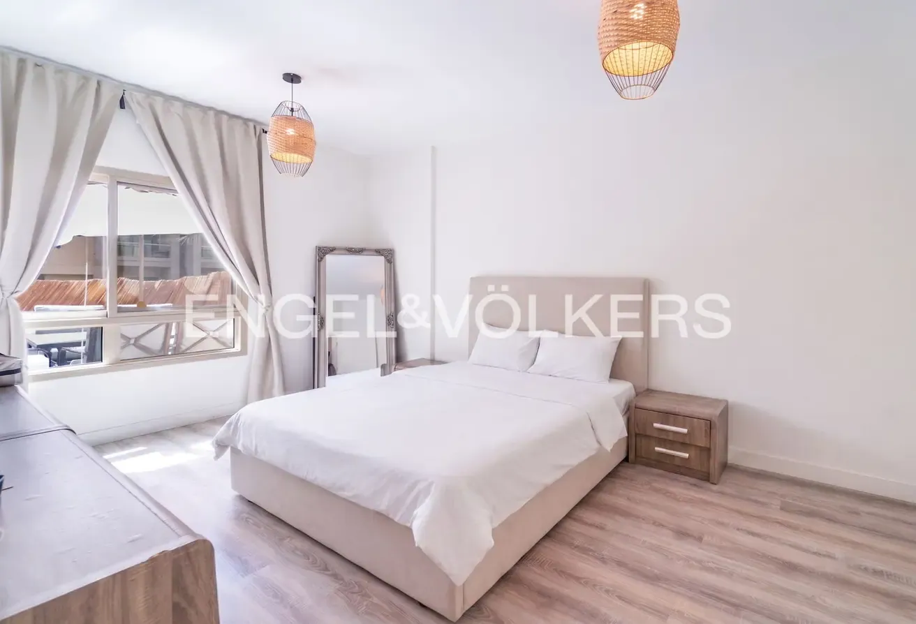 Large Layout l Vacant l Fully Upgraded