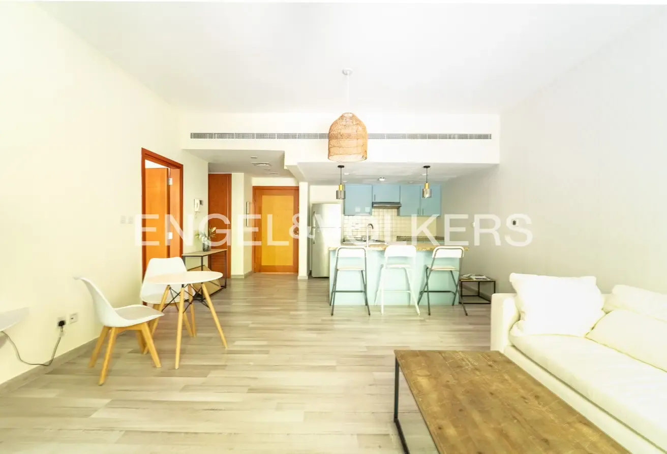 Furnished l Vacant l Garden View