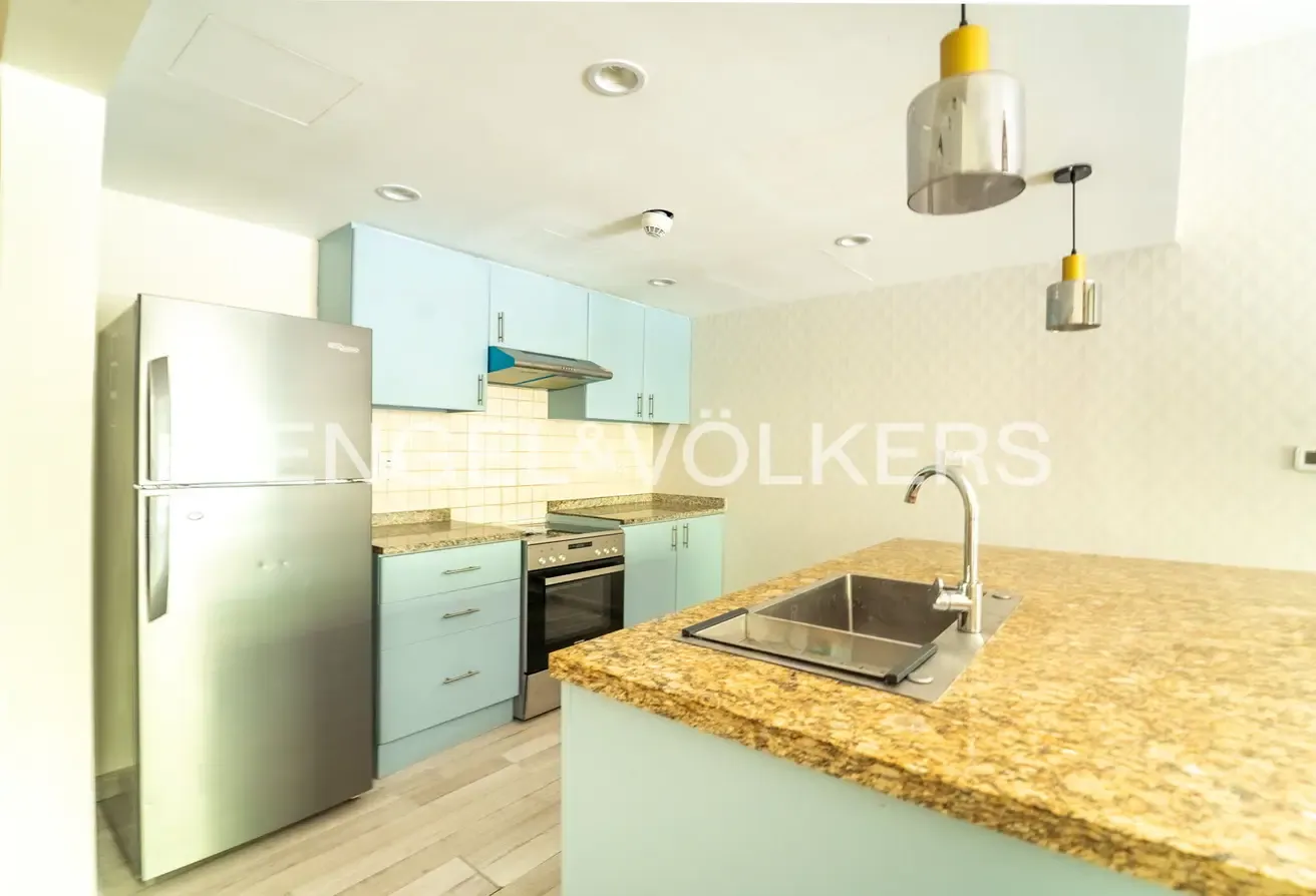 Furnished l Vacant l Garden View