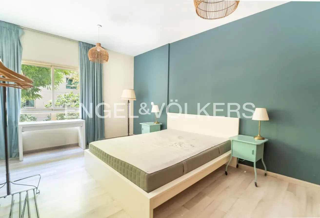 Furnished l Vacant l Garden View