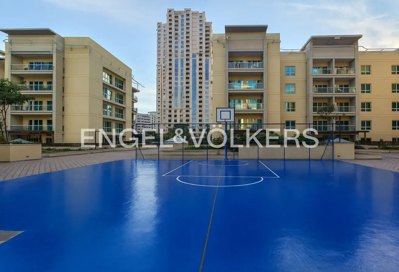 Well Maintained | Fully-furnished | Vacant July