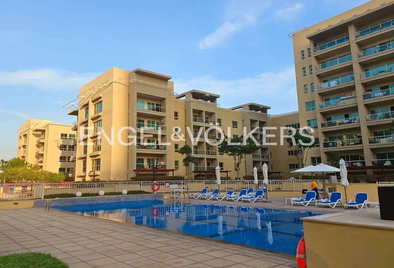 Well Maintained | Fully-furnished | Vacant July