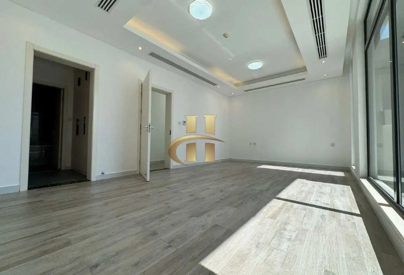 Prime location | Private Elevator | Ready to move