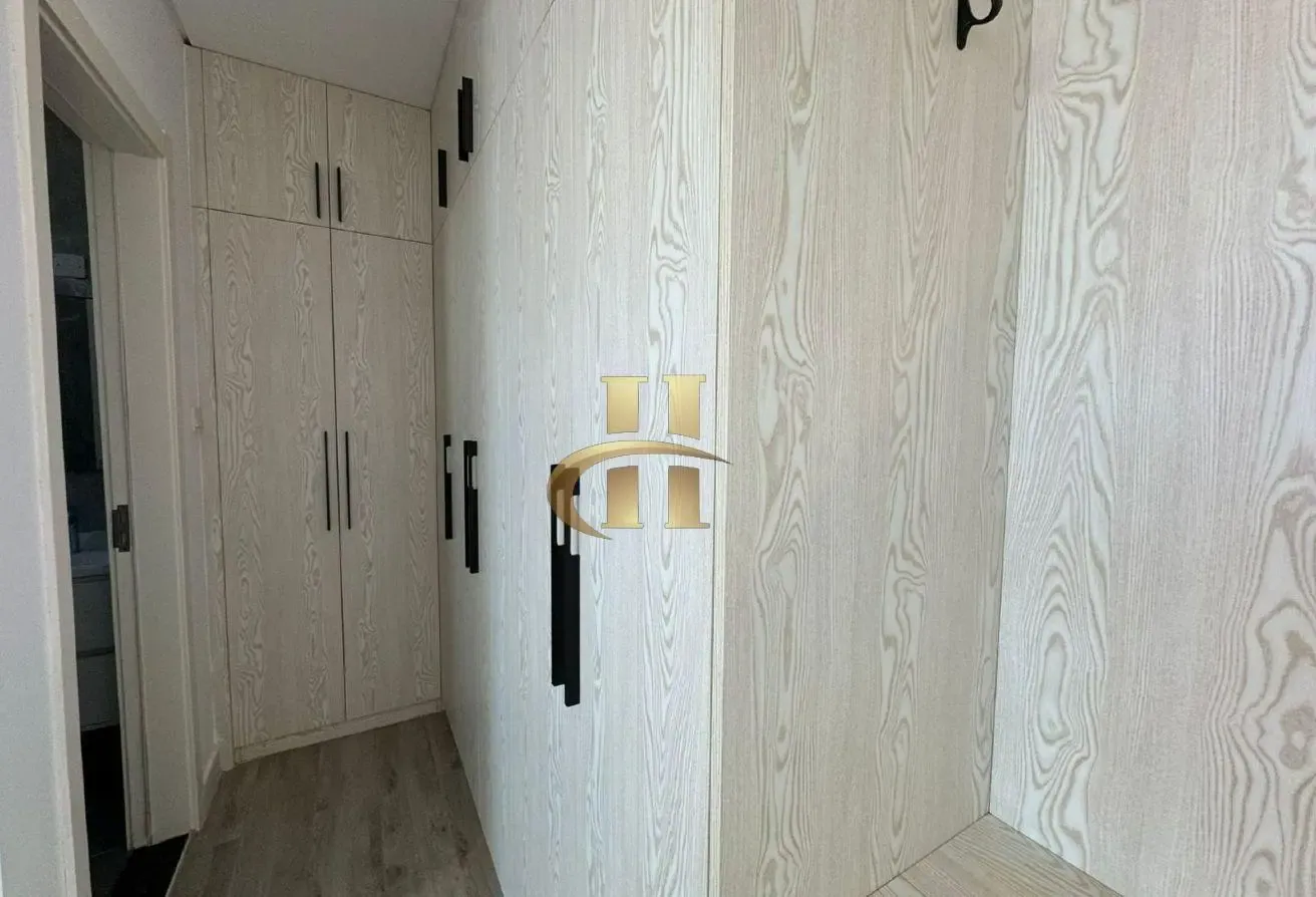 Prime location | Private Elevator | Ready to move