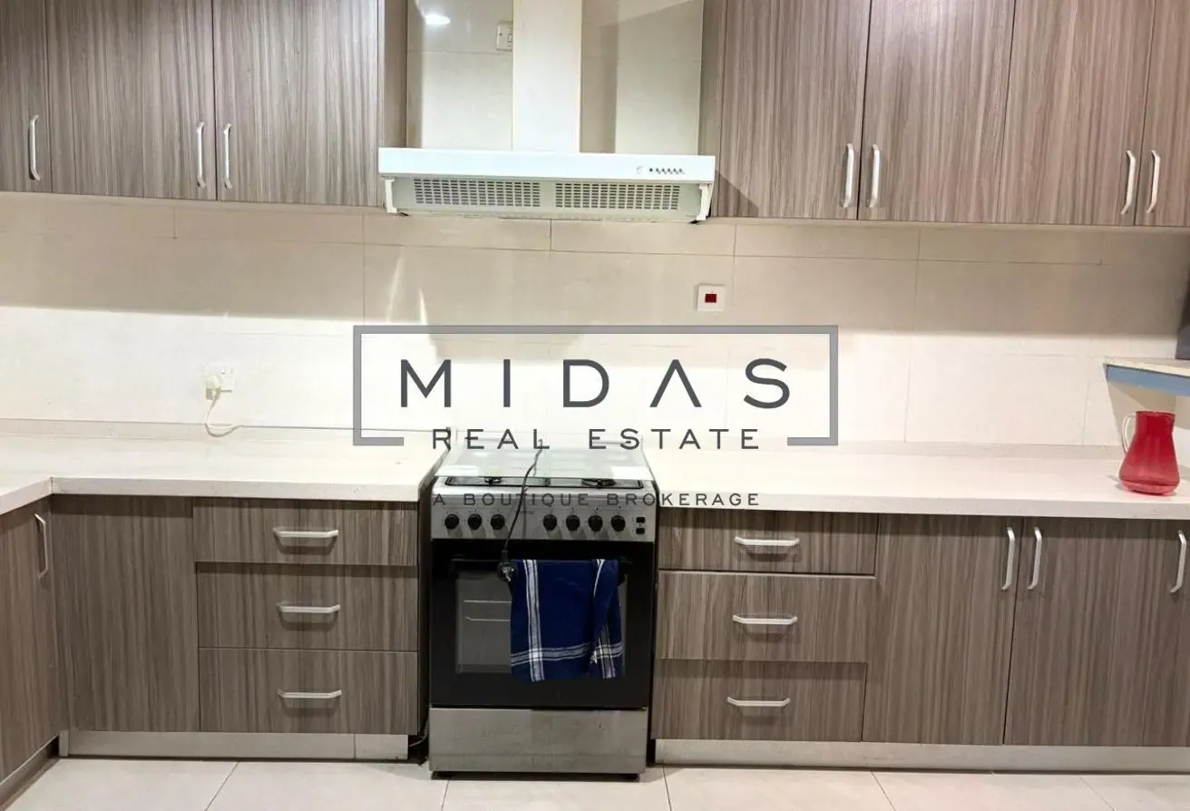 Ready to Move in | Prime Location | with Maids