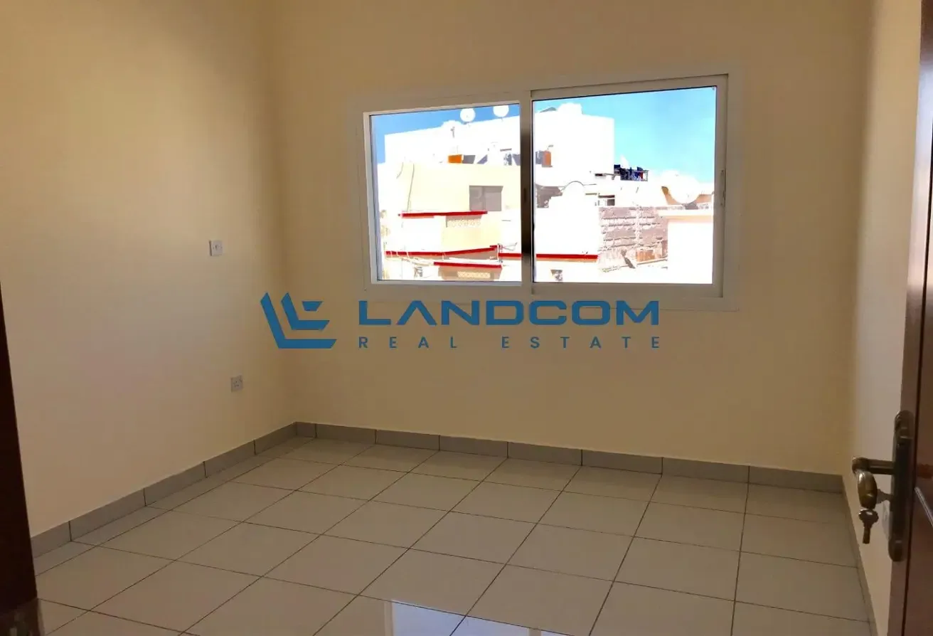 Spacious 3-Bedroom Villa for Rent | Bright Living Area | Private Covered Parking