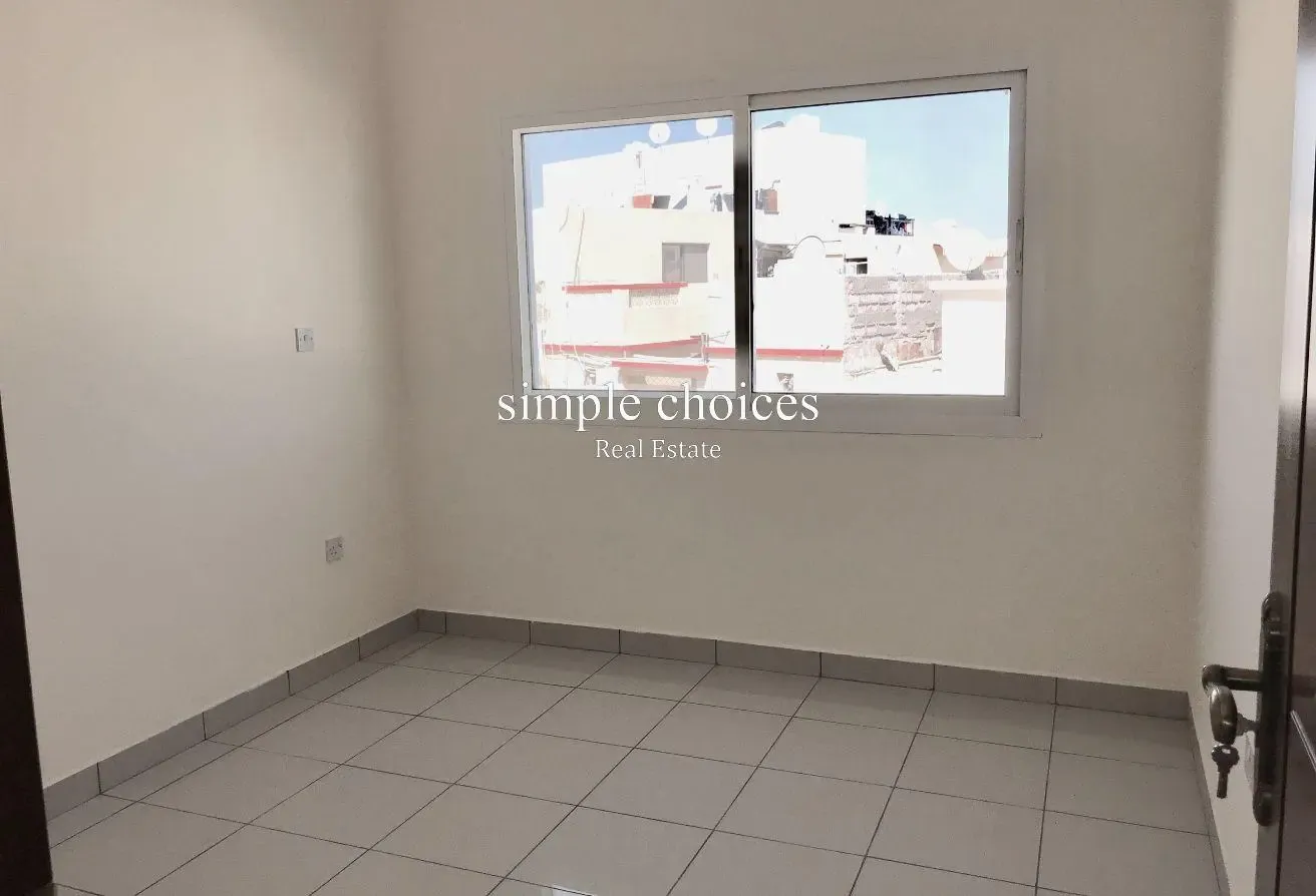3 Bed Villa / Prime location/ 1 Covered Parking