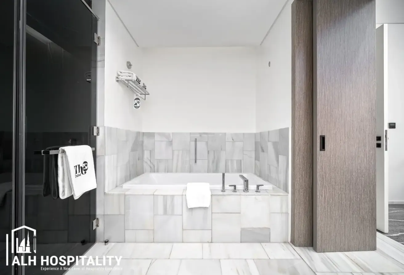 Private Beach Access| Luxurious |Stunning Sea View