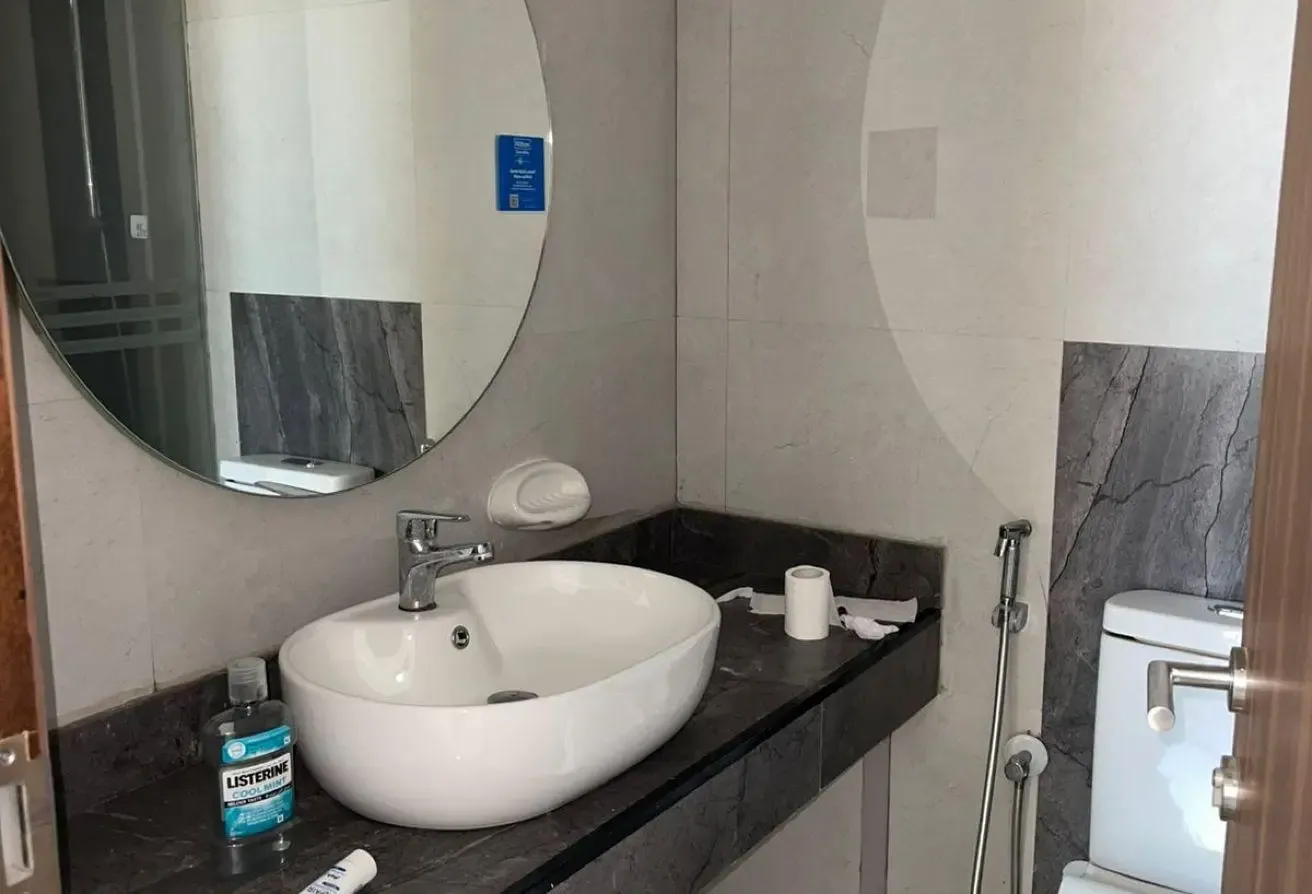 Spacious 2bhk near metro with modern style