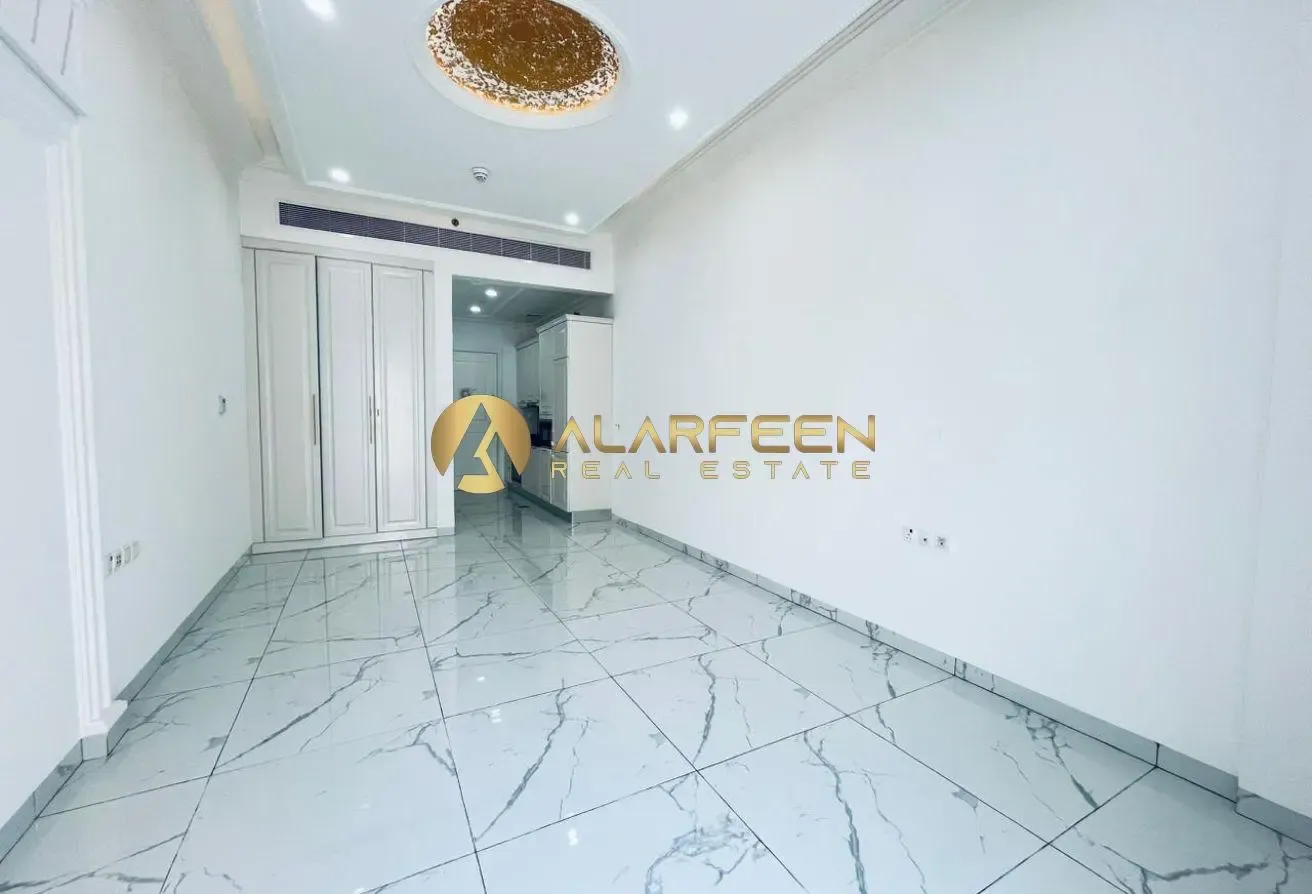 Spacious| Studio | Fully Fitted Kitchen|Grab Now
