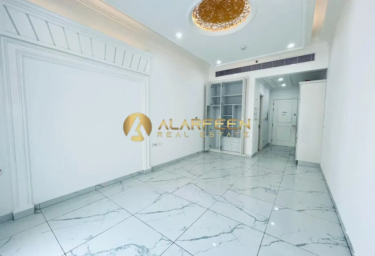 Spacious| Studio | Fully Fitted Kitchen|Grab Now